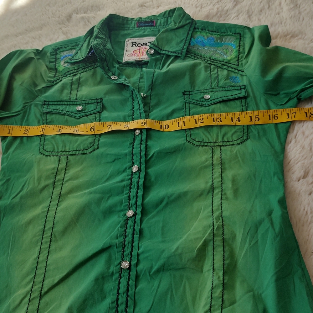 Knew Without Tags Green Sequins Roar Button Down - image 7